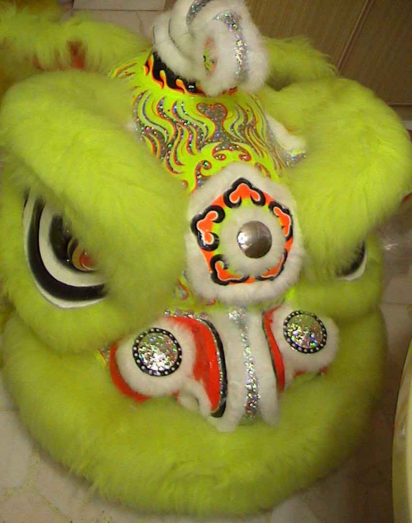 yellow_lion.jpg